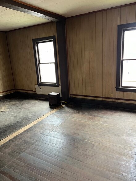 More Photos Of 503 Main St, Madison Hospitality For Sale