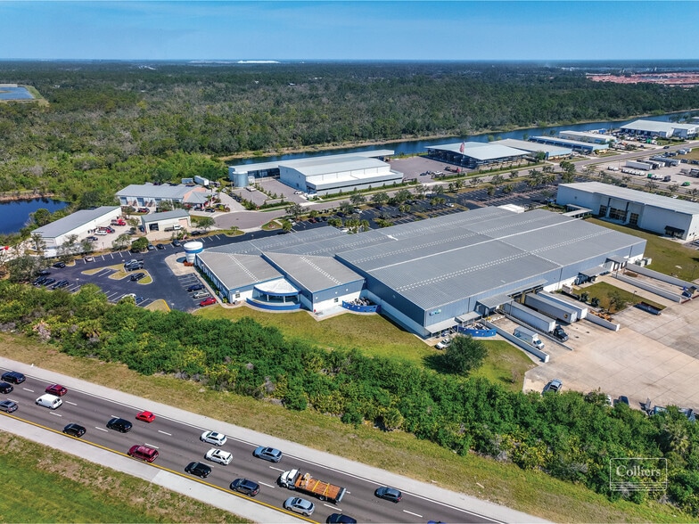 More Photos Of 201 Triple Diamond Blvd, North Venice Warehouse For Lease