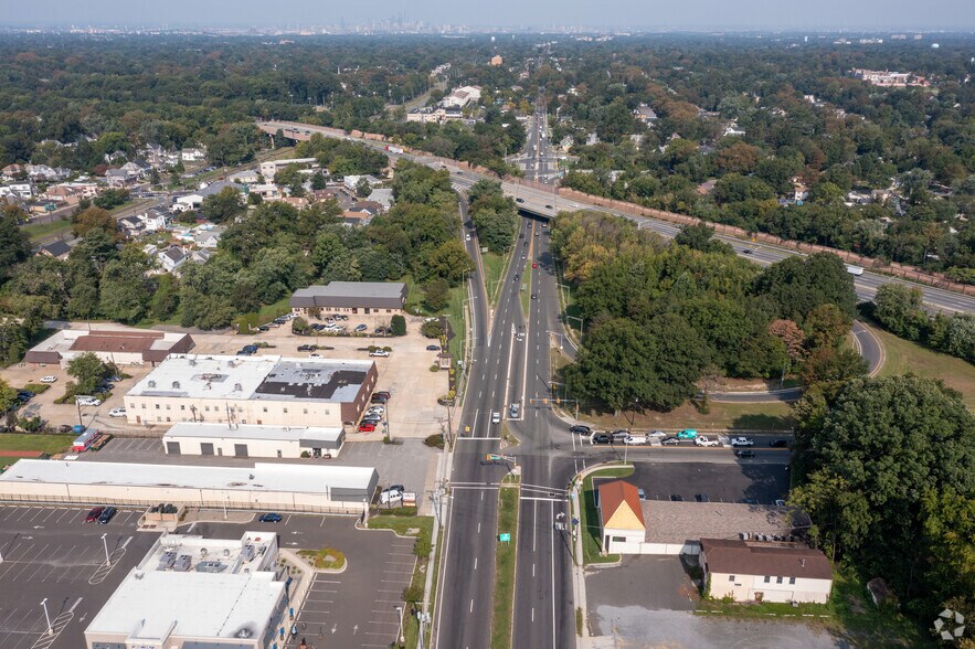More Photos Of 208 White Horse Pike, Barrington Office For Lease