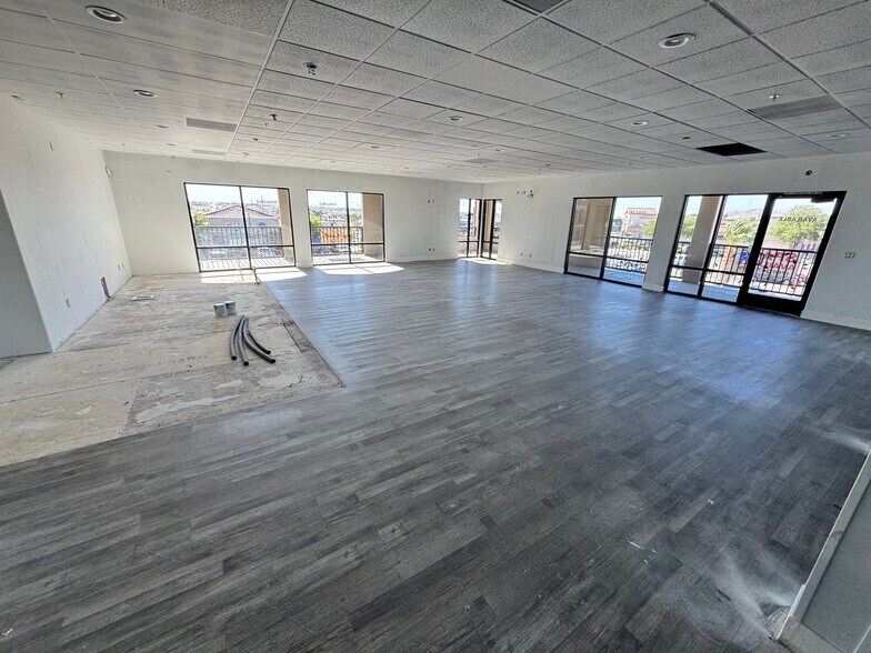 More Photos Of 19341 Bear Valley Rd, Apple Valley Medical For Lease