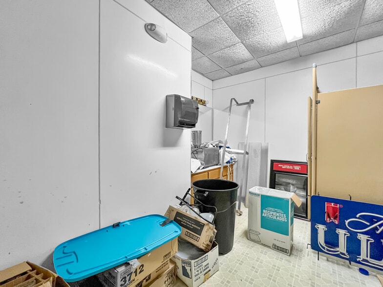 More Photos Of 15371 Highway 13 S, Hurricane Mills General Retail For Sale