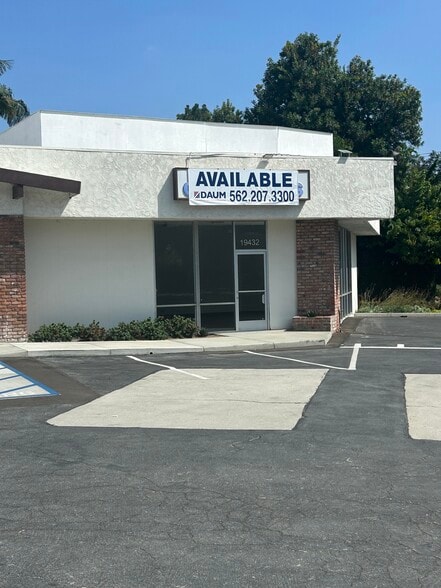 More Photos Of 19430-19432 Pioneer Blvd, Cerritos Storefront Retail Office For Lease