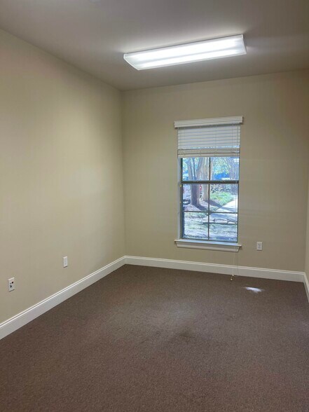 More Photos Of 2798 O'Neal Ln, Baton Rouge Office For Lease