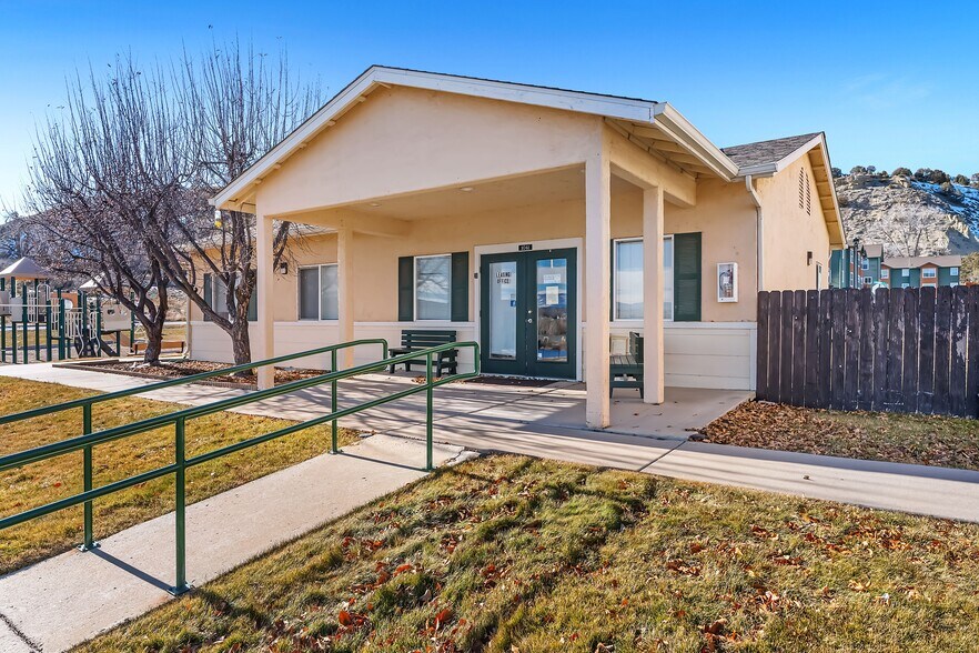More Photos Of 1041 W 24th St, Rifle Apartments For Sale