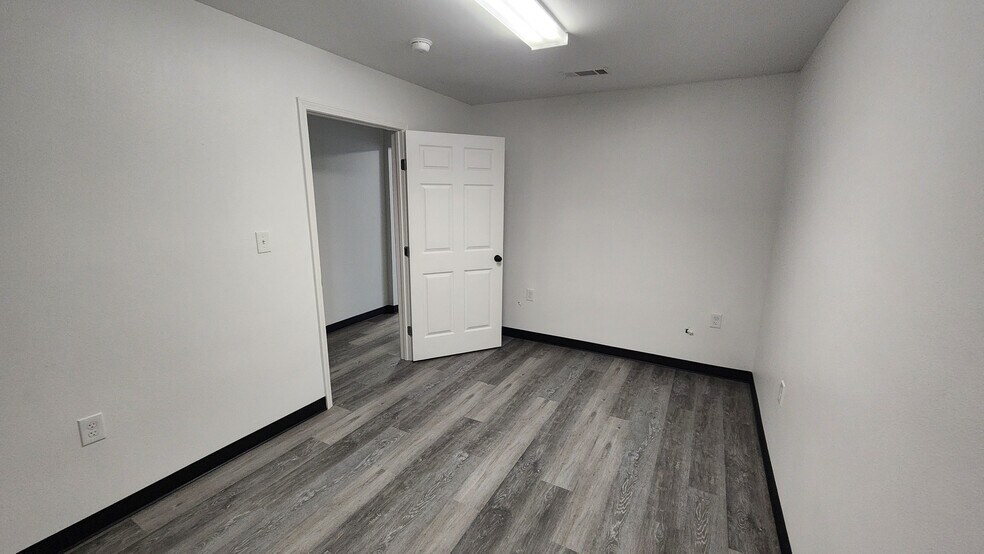 More Photos Of 720 Good Hope St, Norco Industrial For Sale