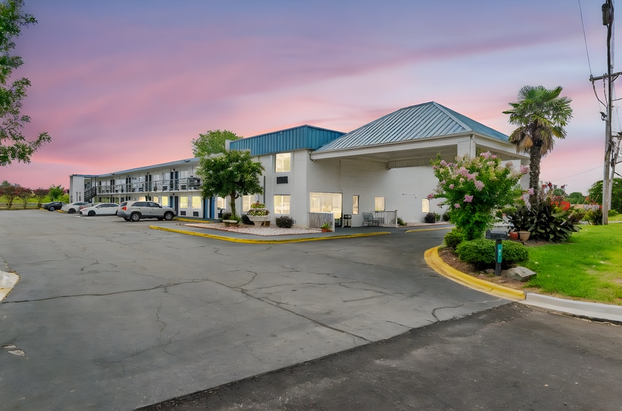 More Photos Of 962 Riverview Rd, Rock Hill Hotel For Sale