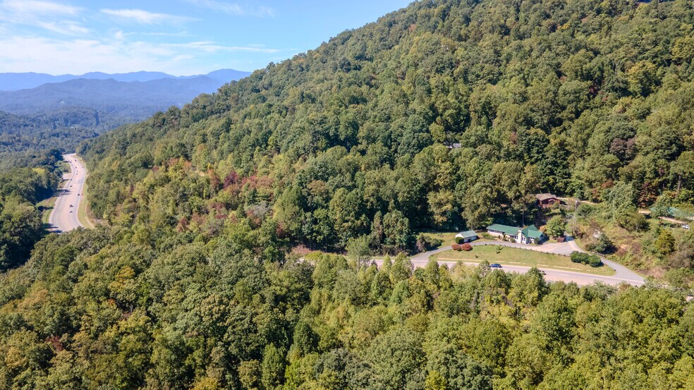 More Photos Of 8356 Sylva Rd, Franklin Office For Sale