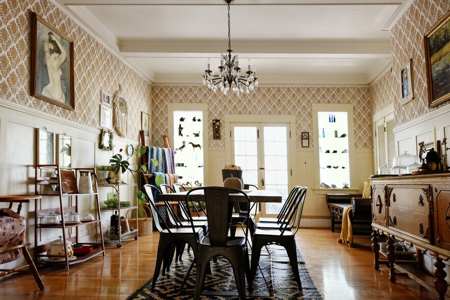 More Photos Of 200 E Vista St, Bisbee Movie Radio TVStudio For Sale