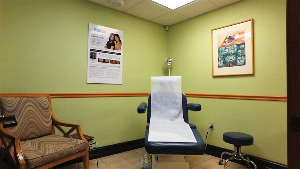 More Photos Of 130 E Hillcrest St, Orlando Medical For Sale