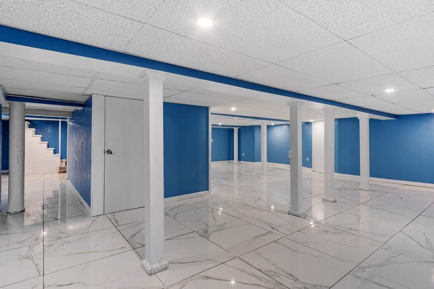 More Photos Of 127-129 Lowell St, Methuen Freestanding For Sale