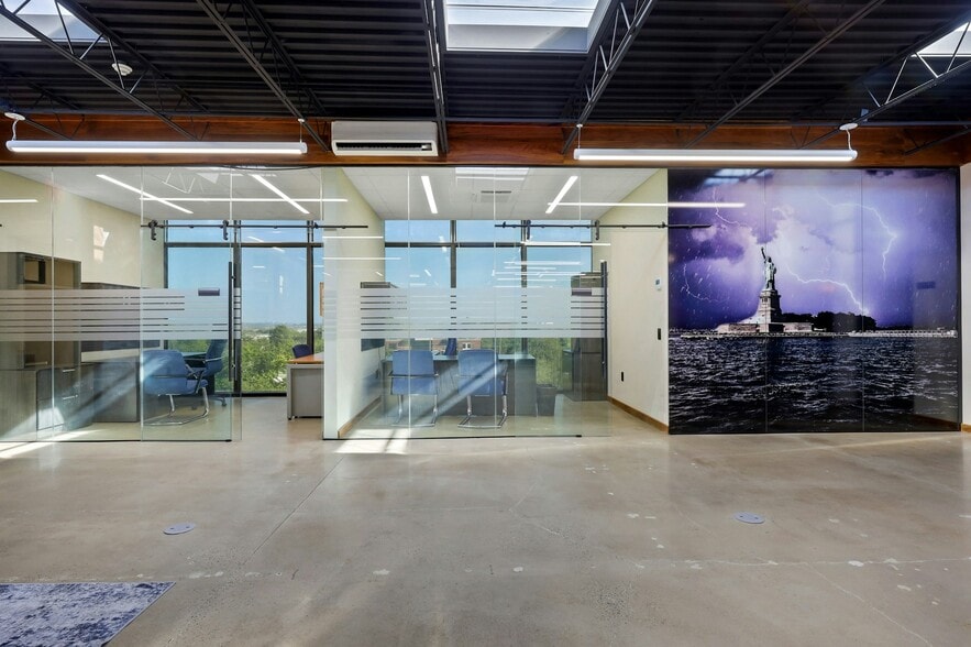 More Photos Of 85 Orient Way, Rutherford Loft Creative Space For Lease