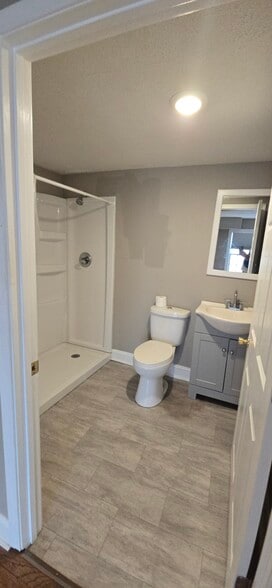 More Photos Of 4502 Fegenbush Ln, Louisville Specialty For Sale