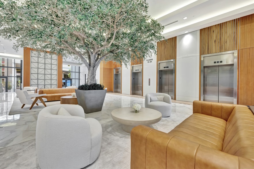 More Photos Of 110 E Broward Blvd, Fort Lauderdale Office Residential For Lease