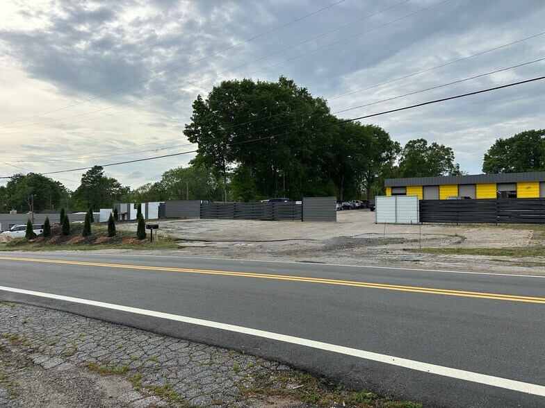 More Photos Of 860 W Main St, Spartanburg Flex For Sale