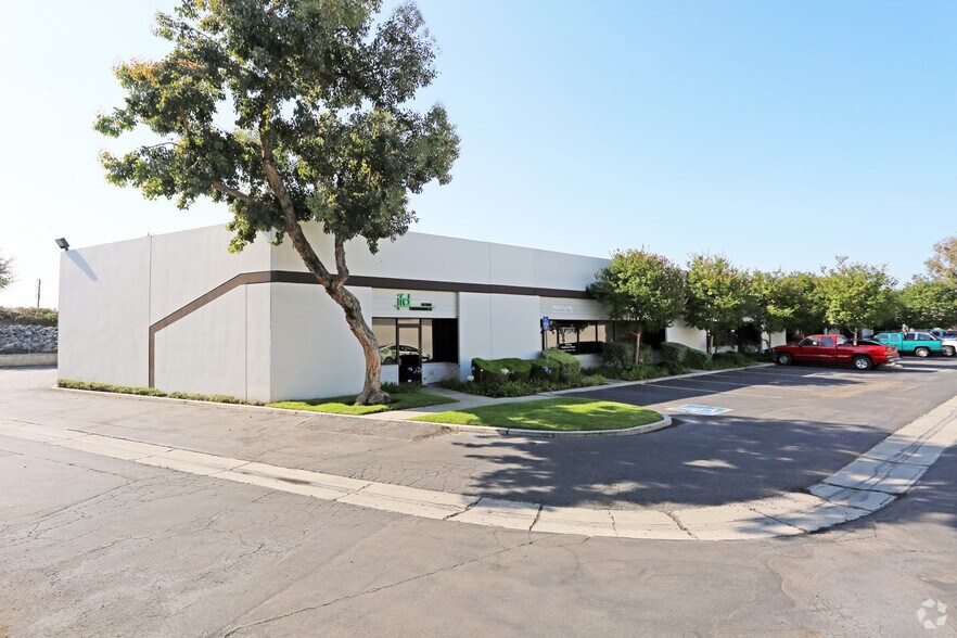 More Photos Of 11711 Coley River Cir, Fountain Valley Light Manufacturing For Lease