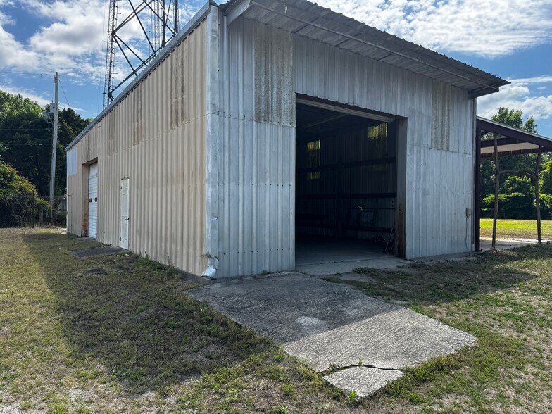 More Photos Of 3802 W Vernon Ave, Kinston Light Distribution For Sale