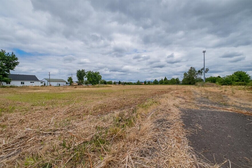 More Photos Of TID: 949909 Hansard ave, Lebanon Land For Sale