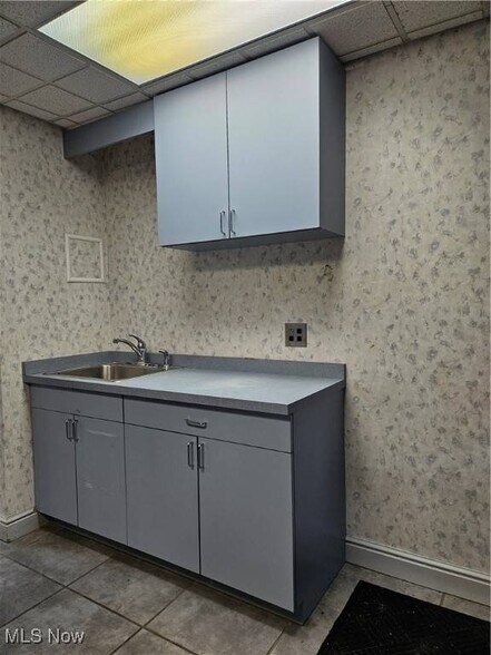 More Photos Of 1344 Cove Rd, Weirton Flex For Sale