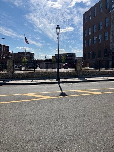 More Photos Of 60 Fletcher St, Lowell Office For Lease