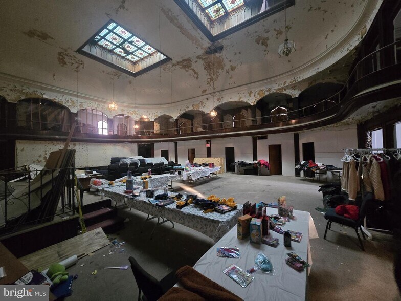 More Photos Of 5001 Baltimore Ave, Philadelphia Specialty For Sale