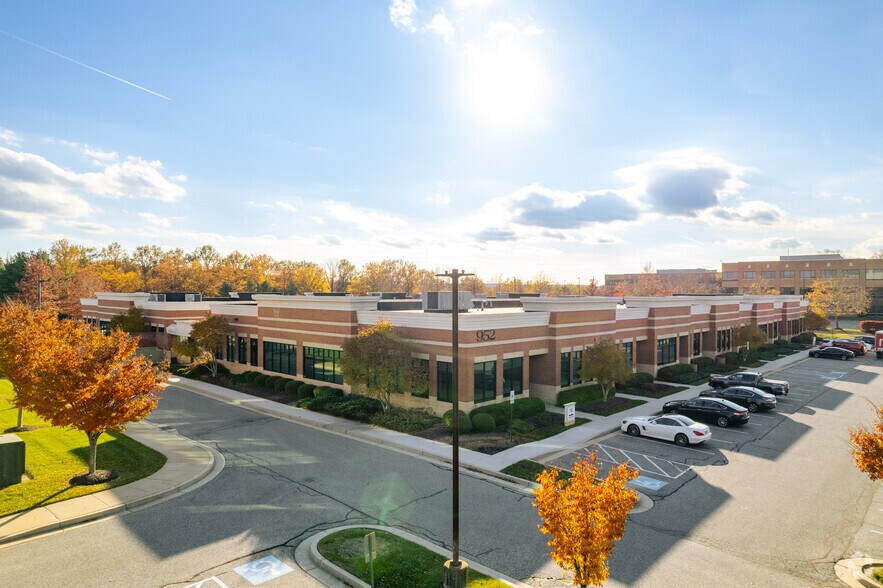 More Photos Of 952 Ridgebrook Rd, Sparks Office For Lease