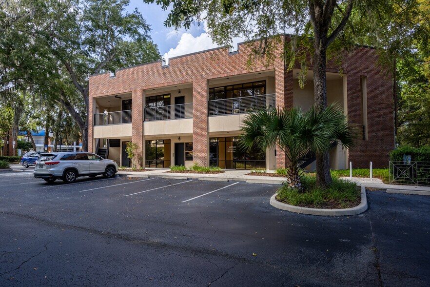 More Photos Of 2750 NW 43rd St, Gainesville Office For Lease