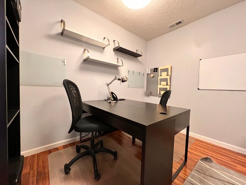 More Photos Of 613 Chillicothe St, Portsmouth Storefront Retail Office For Lease