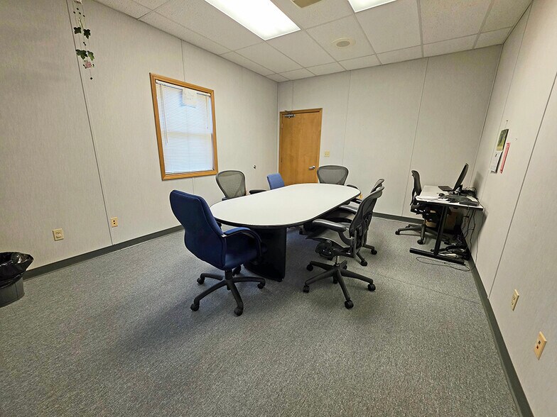 More Photos Of 100 Prushnok Dr, Punxsutawney Office For Sale