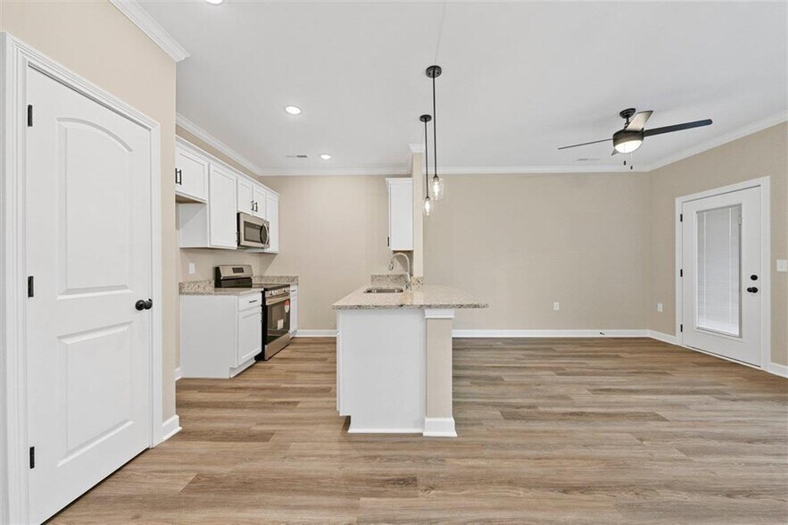 More Photos Of 721 Plano Rd, Bowling Green Apartments For Sale