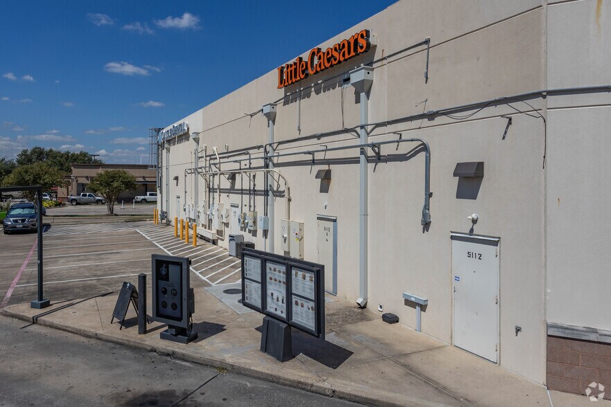 More Photos Of 5120 Fairmont Pky, Pasadena Unknown For Lease