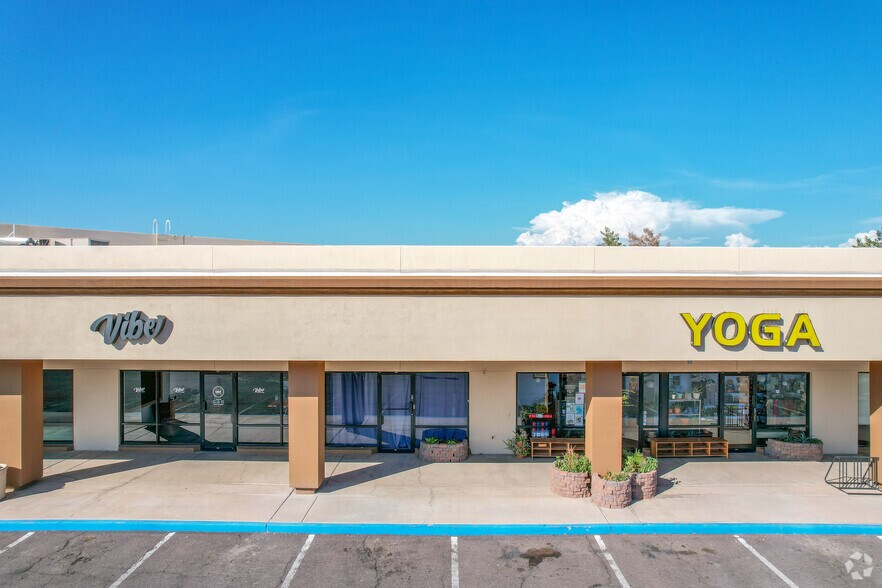 More Photos Of 645-745 N Gilbert Rd, Gilbert Unknown For Lease