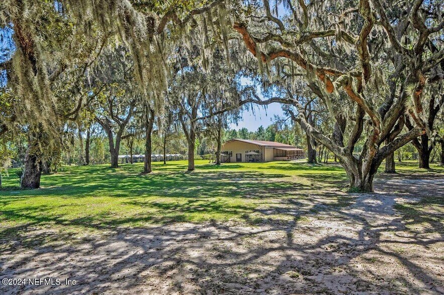 More Photos Of 258 Bostwick Cemetery Rd, Palatka Lodge Meeting Hall For Sale
