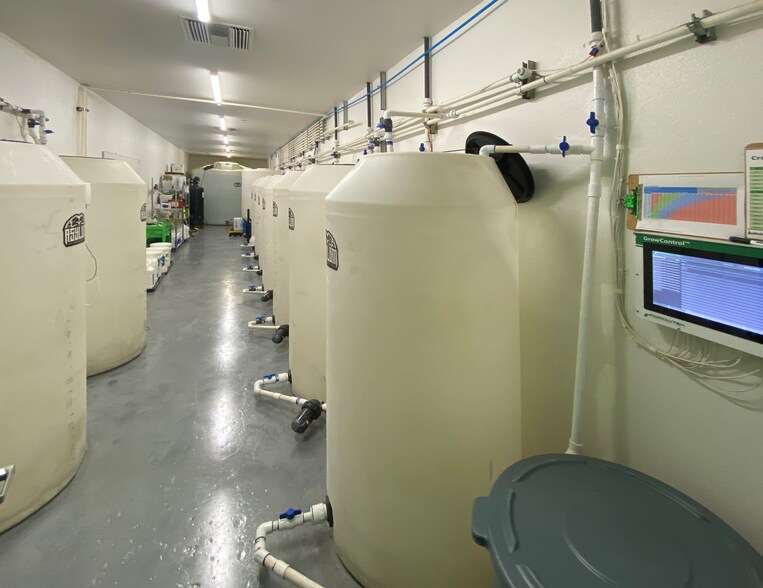 More Photos Of 2985 W Whitton Ave, Phoenix Warehouse For Sale