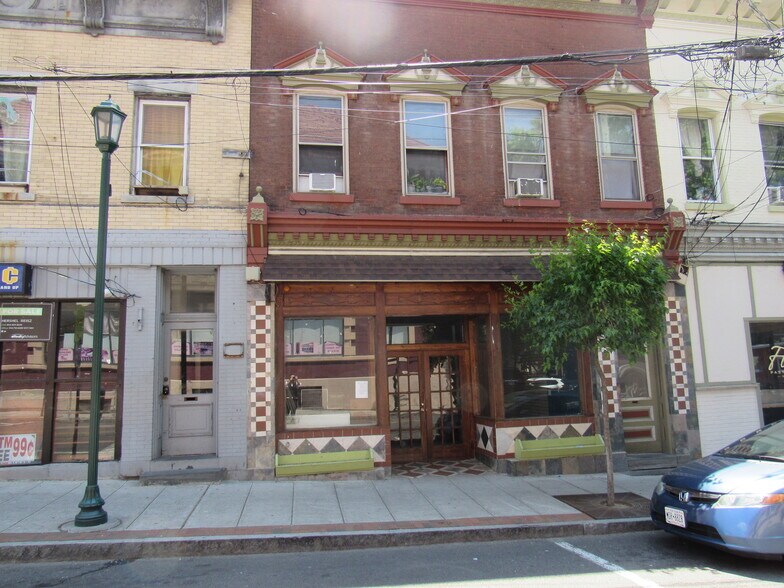 Primary Photo Of 9 New Main St, Haverstraw Storefront Retail Residential For Lease