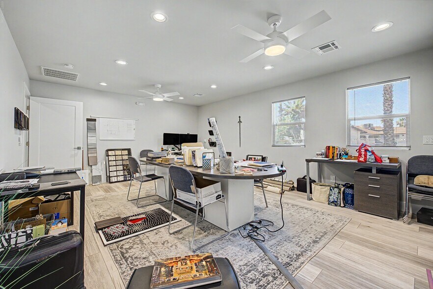 More Photos Of 6470 W Desert Inn Rd, Las Vegas Coworking Space