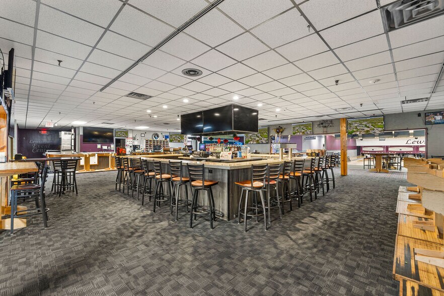 More Photos Of 845 Cayuga St, Lewiston Sports And Entertainment For Sale