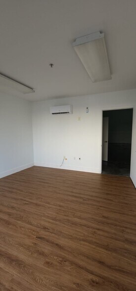 More Photos Of 19101 SW 108 Ave, Miami Industrial For Sale