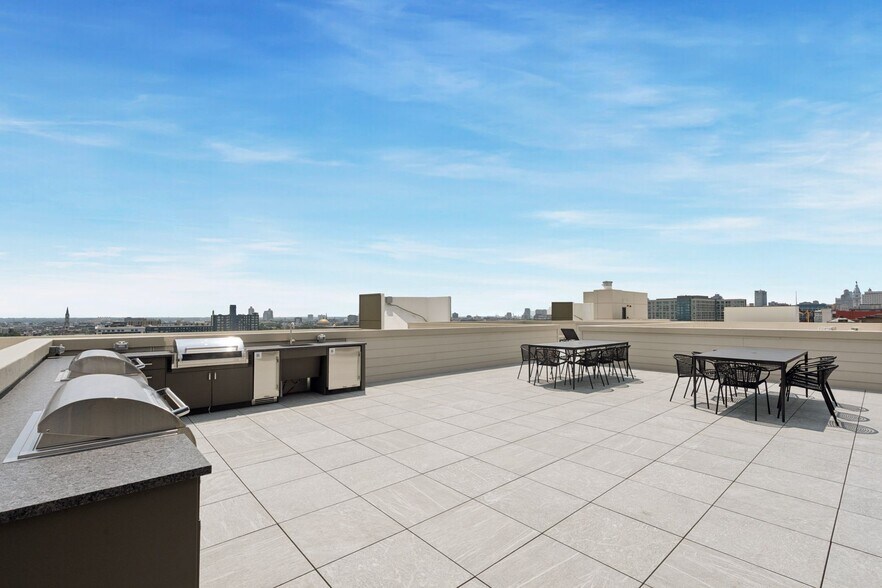 More Photos Of 922 N Broad St, Philadelphia Apartments For Lease