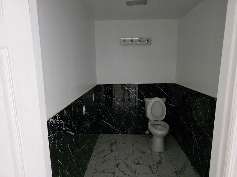 More Photos Of 983-985 church street, Baldwin Storefront For Lease