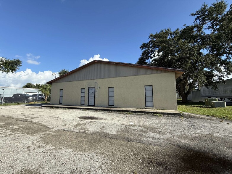 Primary Photo Of 2123 Whitfield Park Ave, Sarasota Industrial For Sale