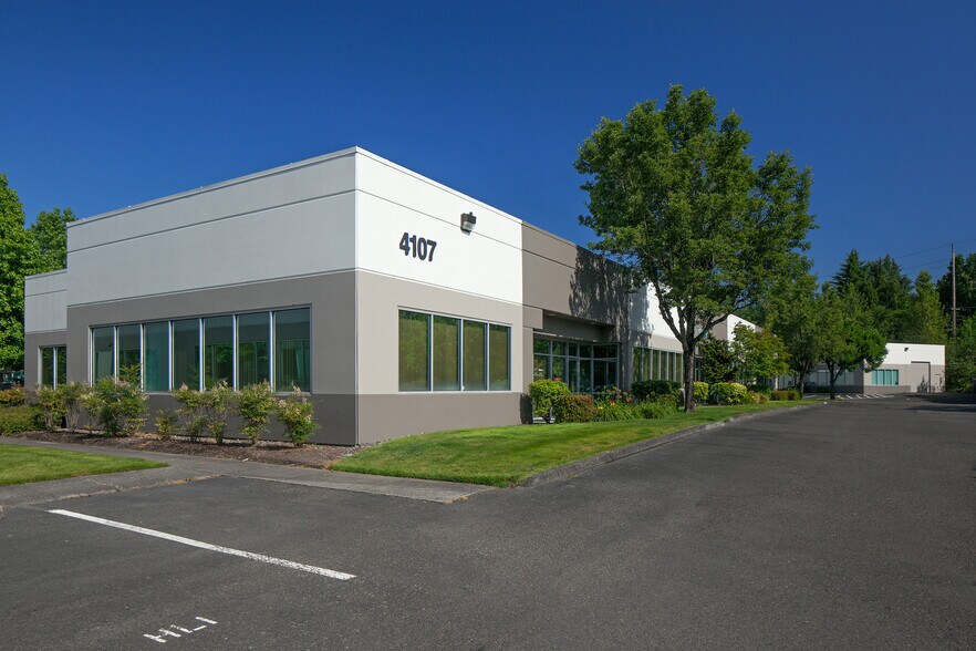 More Photos Of 4103 SE International Way, Milwaukie Unknown For Lease