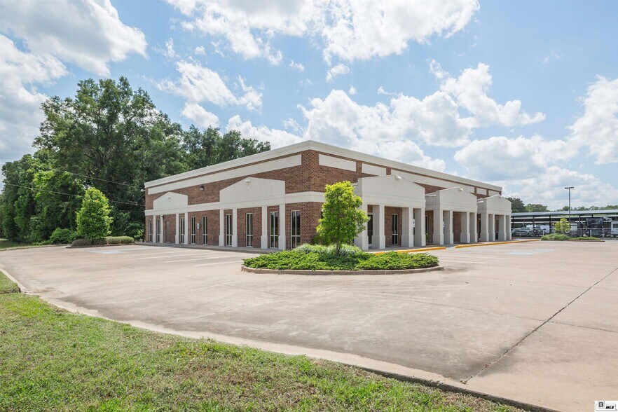 More Photos Of 3995 Sterlington Rd, Monroe Medical For Sale