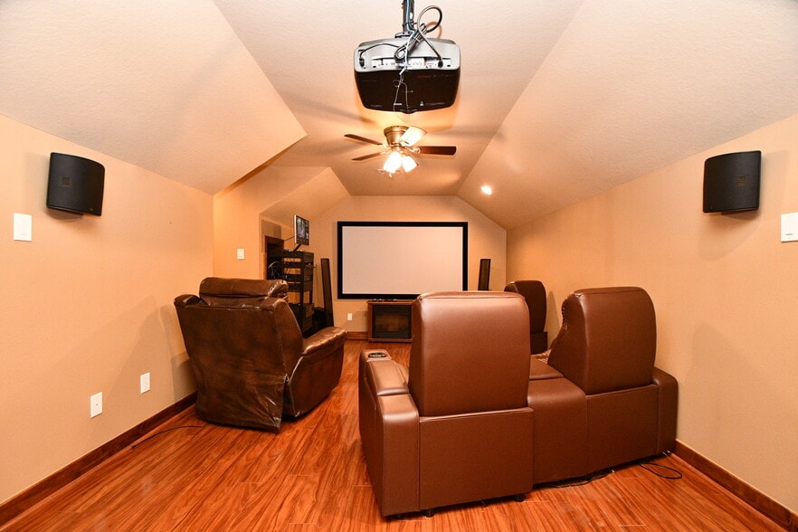 More Photos Of 19250 Becker Rd, Hockley Land For Sale