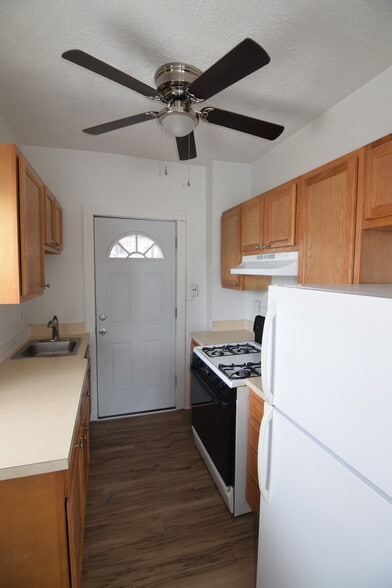 More Photos Of 9605 Lorain Ave, Cleveland Apartments For Sale