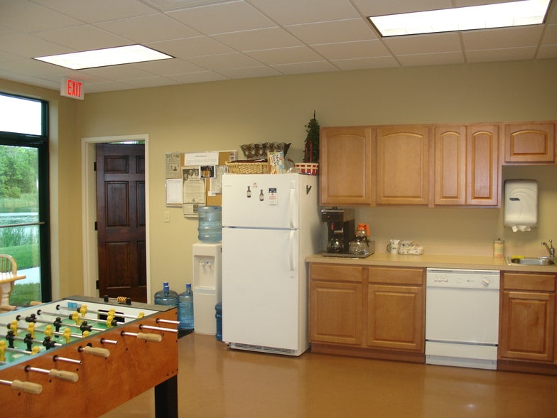 More Photos Of 7807 Baymeadows Rd E, Jacksonville Medical For Sale