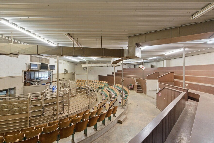 More Photos Of 2316 Marlin hwy, Waco Industrial For Sale