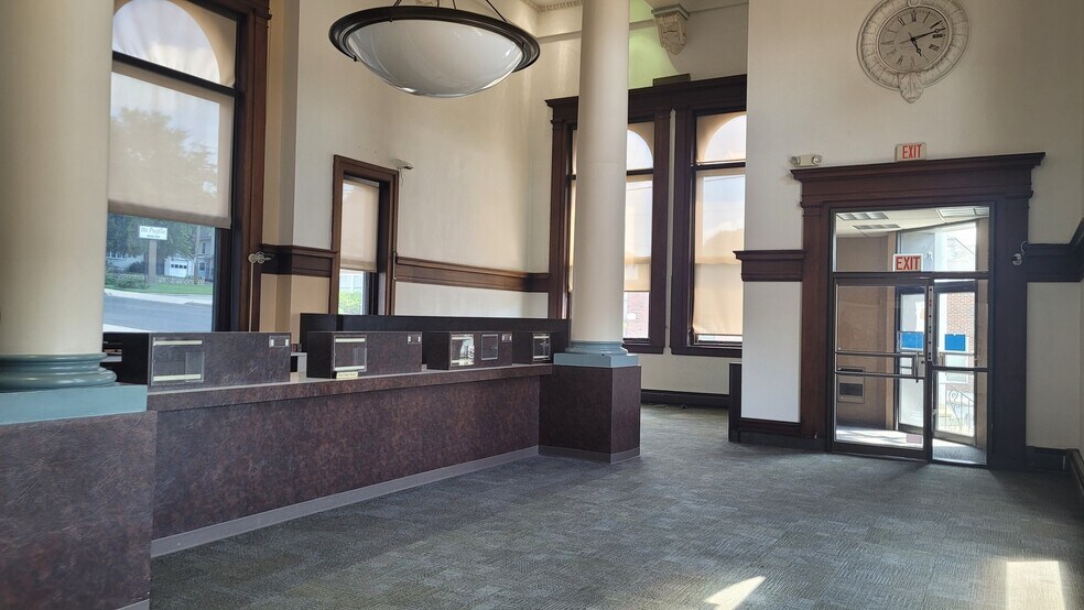 More Photos Of 1 N Robinson Ave, Pen Argyl Bank For Sale