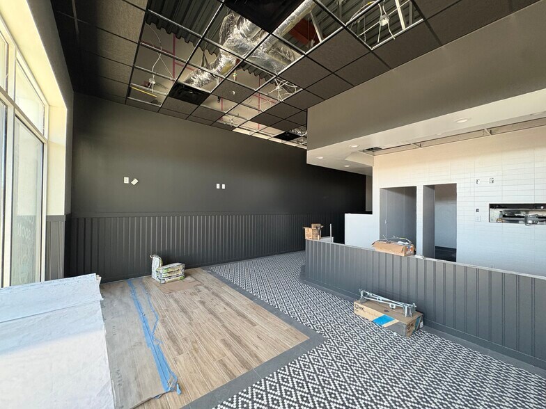 More Photos Of 4250 Tpc Pky, San Antonio Storefront For Lease