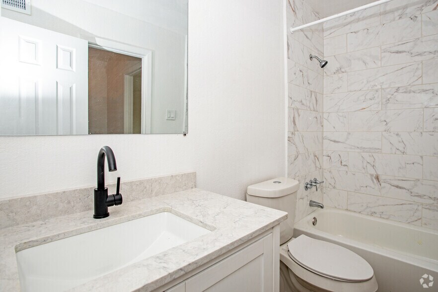 More Photos Of 2703-2707 Windswept Cv, Austin Apartments For Sale