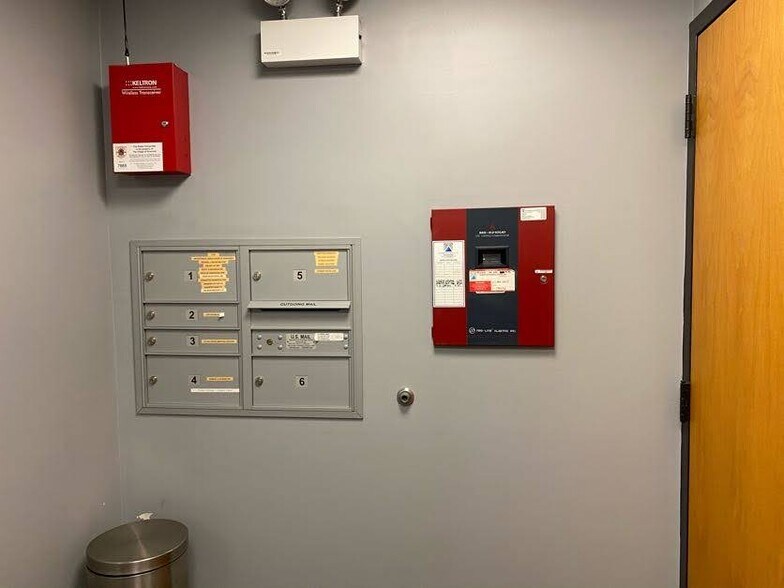 More Photos Of 353 Burlington St, Riverside Office Residential For Sale